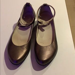 Terra Plana flats. Bronze. Size 40